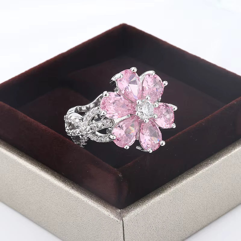 Anillo de EDA Flor Rosa 🌸 “El detalle perfecto para sorprender sin decir una palabra.”
