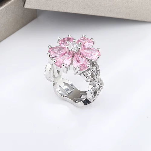 Anillo de EDA Flor Rosa 🌸 “El detalle perfecto para sorprender sin decir una palabra.”